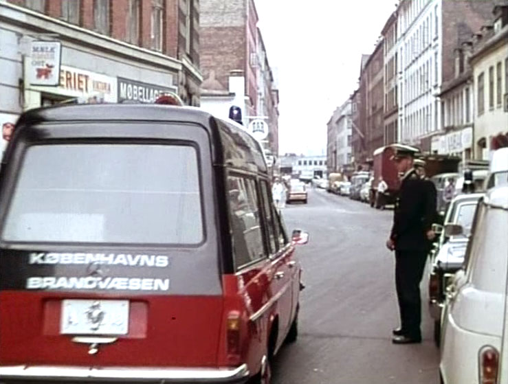 IMCDborg 1969 MercedesBenz 220 D Ambulance W115 in Hovedj gerne 1971