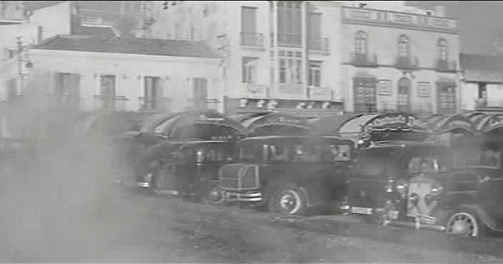 IMCDb.org: “La donna che venne dal mare”, 1957: cars, bikes, trucks and ...